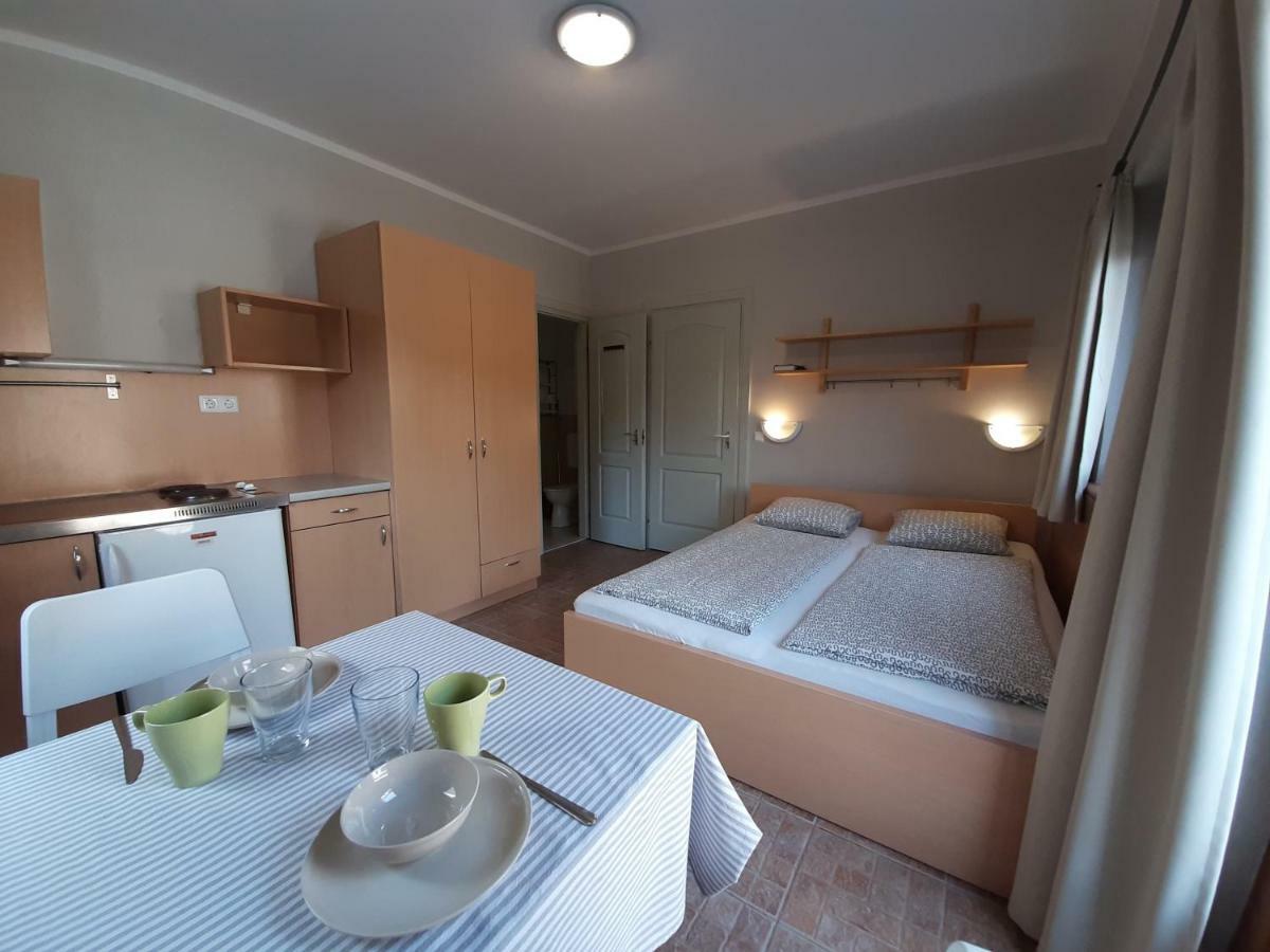 Familia Apartmanhaz Keszthely Zewnętrze zdjęcie