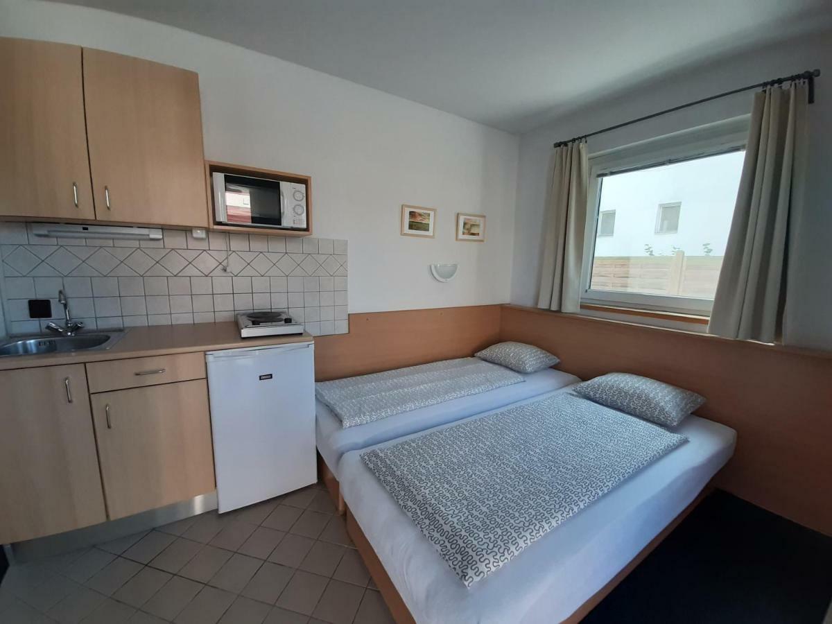 Apartament Familia Apartmanhaz Keszthely Zewnętrze zdjęcie