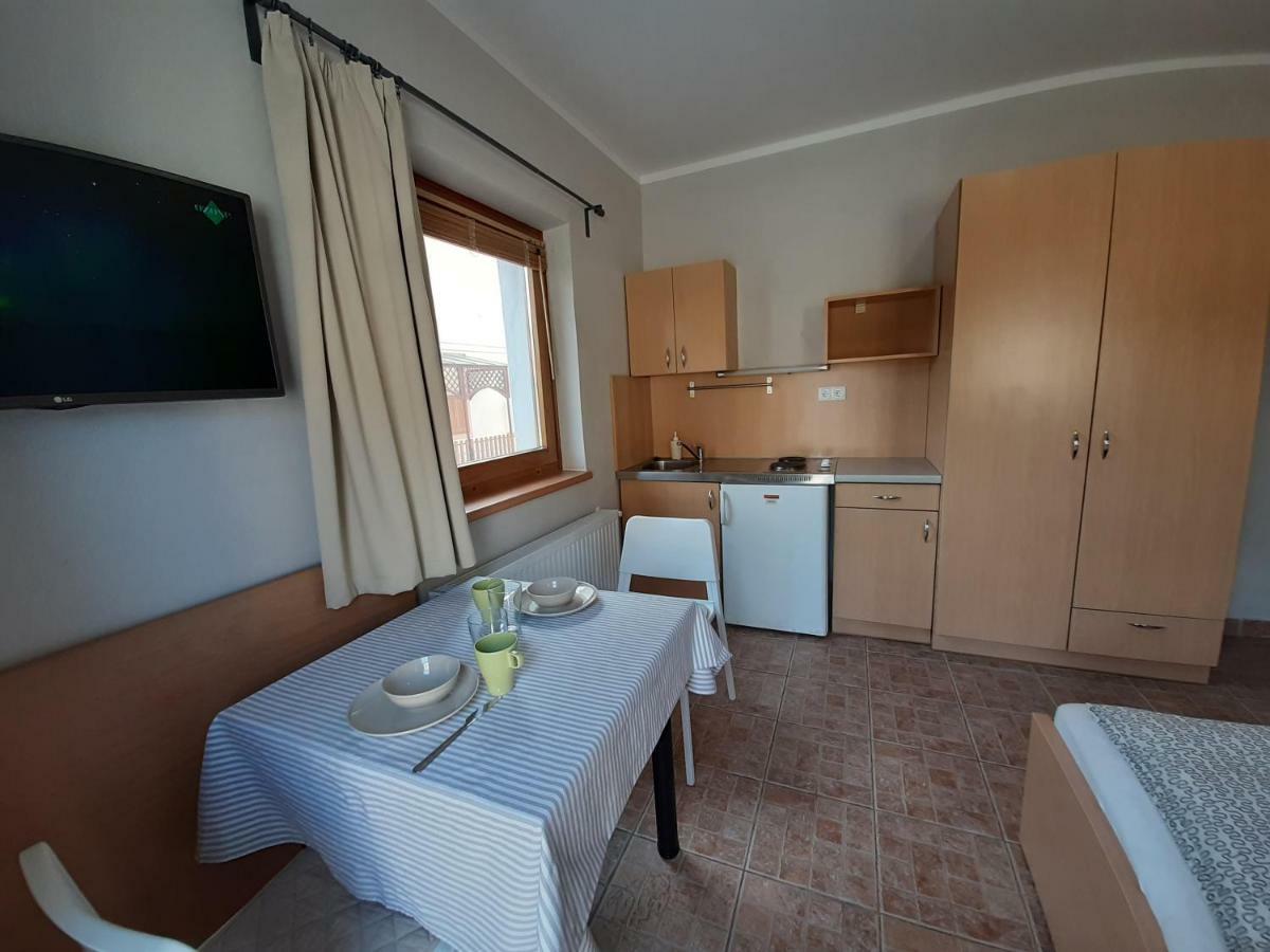 Apartament Familia Apartmanhaz Keszthely Zewnętrze zdjęcie